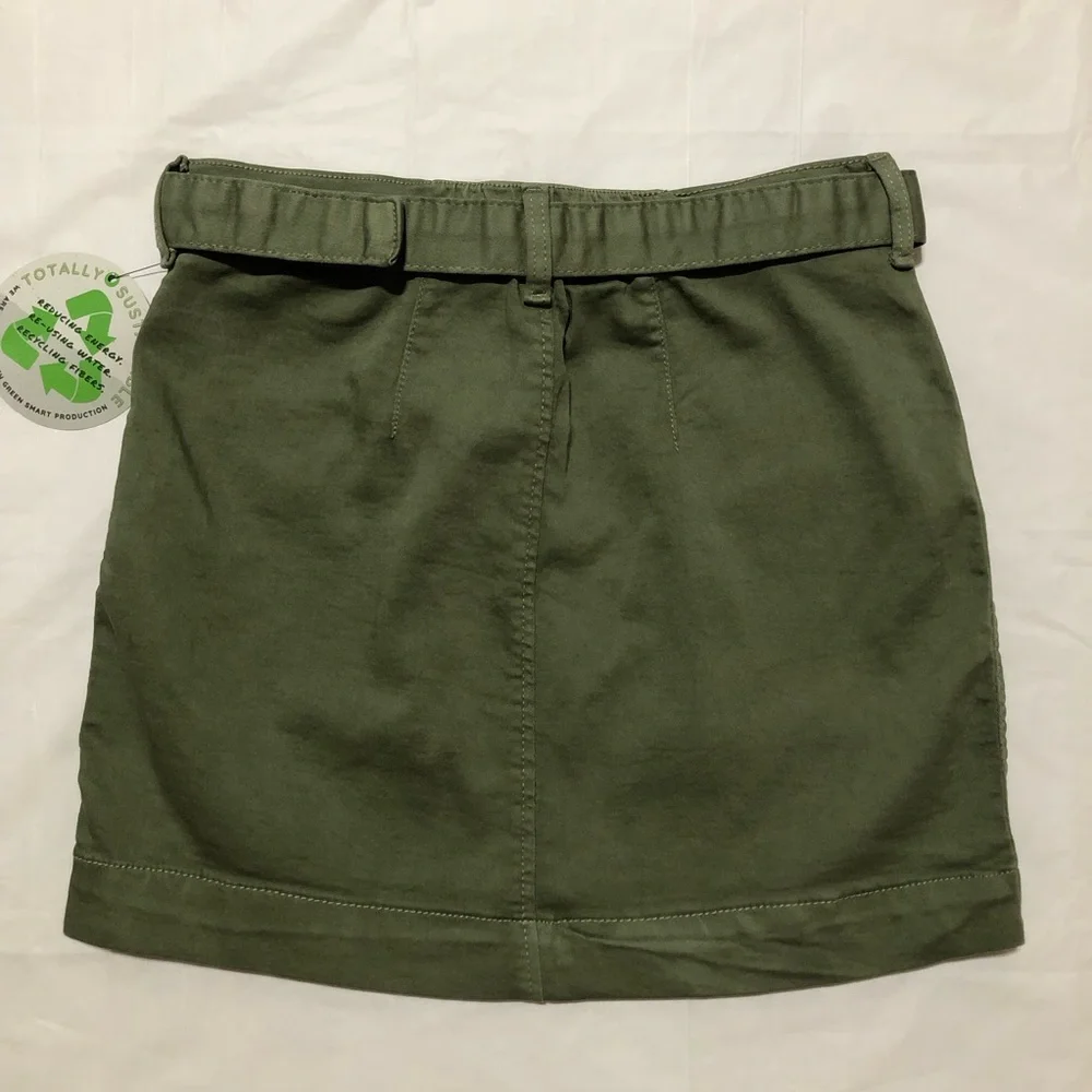 NWT Lovegen Juniors Front Pockets Belt Washed Dark Olive Cargo Skirt size 5 / 28
